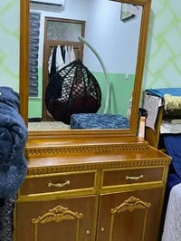 تختين • ميز تواليت • نظيف