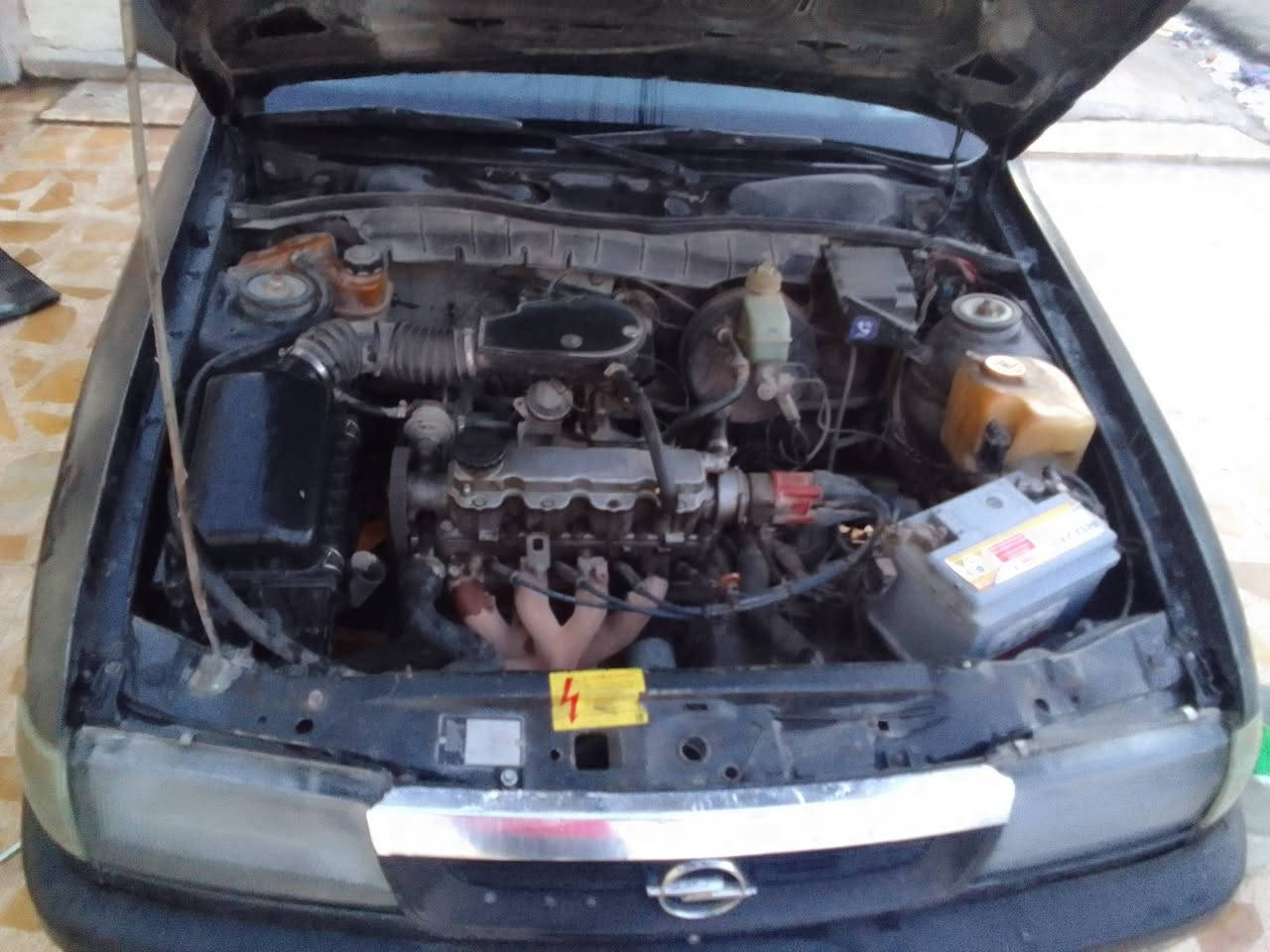 السلام عليكم فكيترا موديل 1990 حجم 16 سنويتها لغاية 2029 رقم نينوى مسطرة موضح بالصورة اني صاحبها الشرعي. السيارة مصلح دوائر وتلقيطات صبغ. السعر 40. رقم الهاتف ***********
