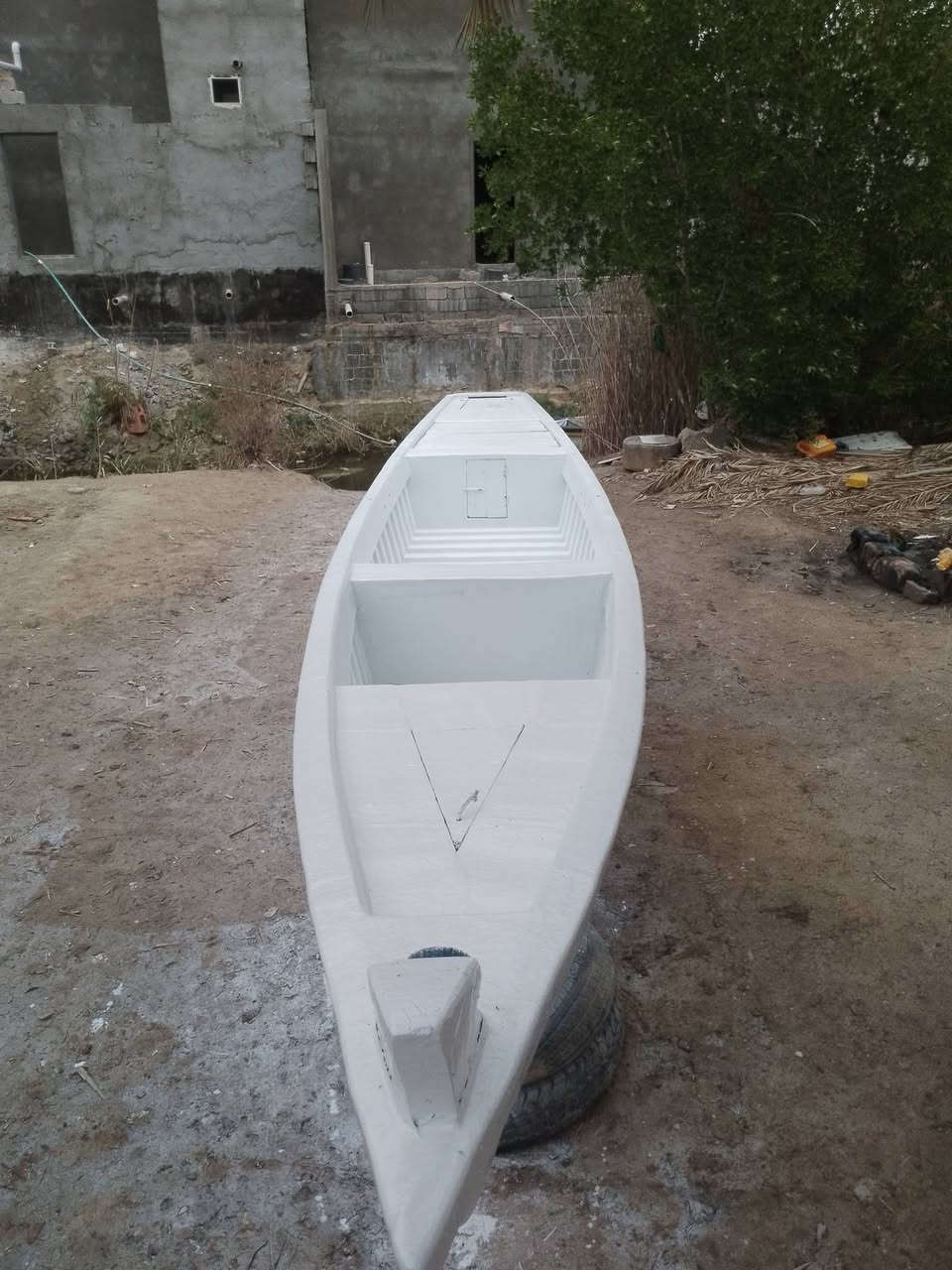 سلام عليكم خوان جينكوا وشار جديد للبيع الطول 17 ذراع المكان البصره ابو الخصيب ليريدها يتصل ***********
