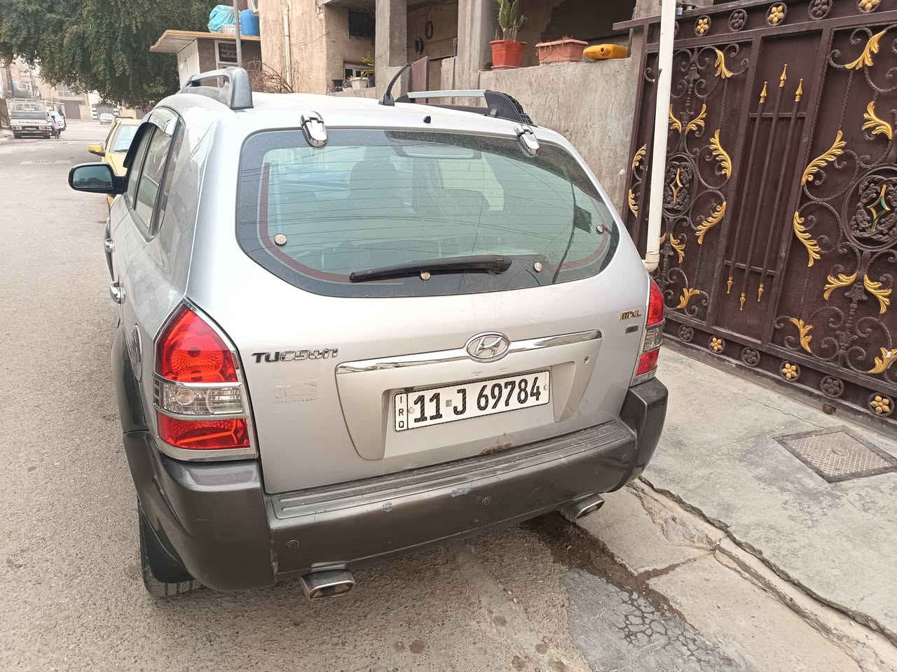 توسان 2007
مكينه 2000
تخم تاير تبريد كير مكينه جاهزه
سياره فوول ماعدا البصمه
بلاد بدون صبغ ولاضربه
رقم انكليزي سنويه باسمي 
السعر 110
التواصل معي ع الرقم فقط
***********
مراح اكدر اجاوب خاص اعتذر....
