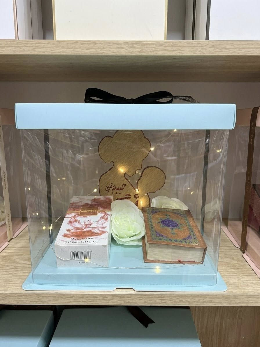 #كل-عام وانتم بخير 
#هدايا عيد الام بأشكال مختلفه وأسعار مناسبه 
#هيت حي الجمعيه شارع حامي حميد مقابل مجمع الملكه 
***********
