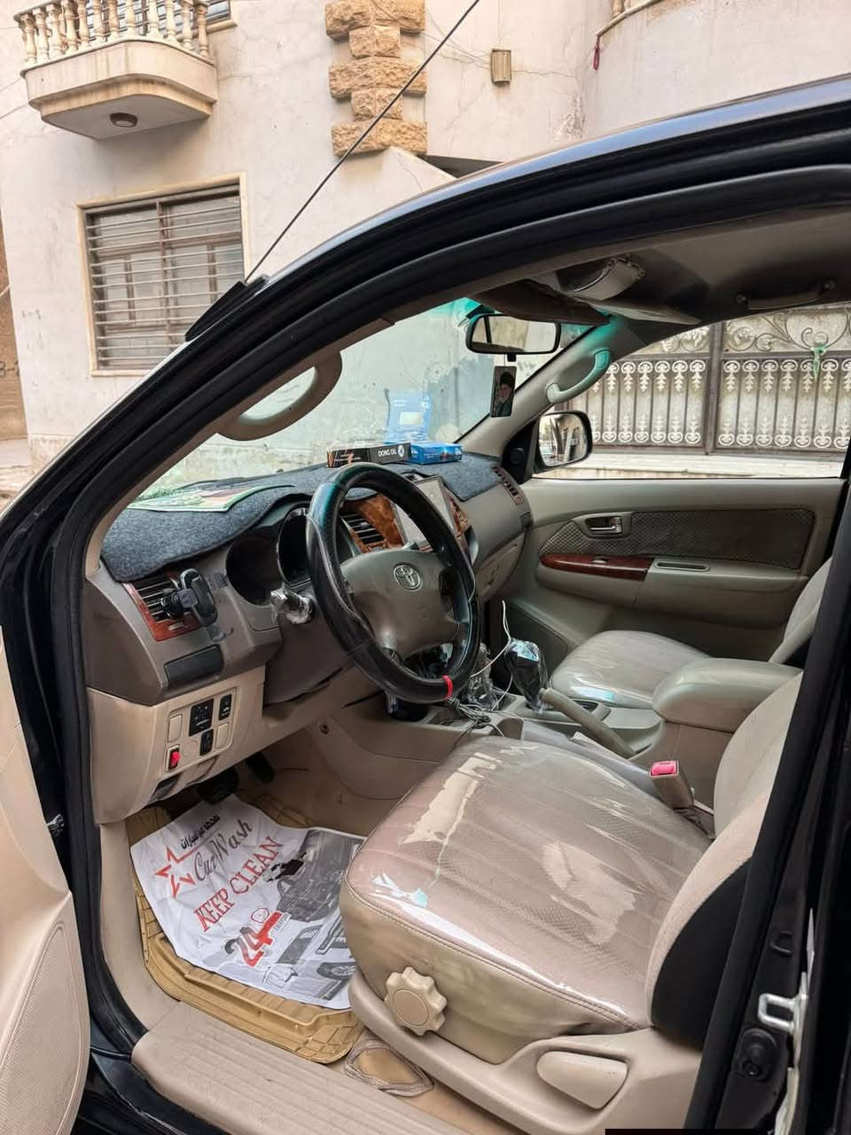 السلام عليكم سيارة فورتشنر للبيع موديل 2008 محرك 2600 السيارة جاهزة كير ومحرك وصدر تخم تاير جديد وبلادية مامصبوغة وبيها جراد قطعتين تبريد 
السعر 145 وبيها مجال


**إذا كنت صاحب هذا الإعلان وتريد حذفه لأي سبب، رجاءا أرسل رسالة إلى الدعم الفني**