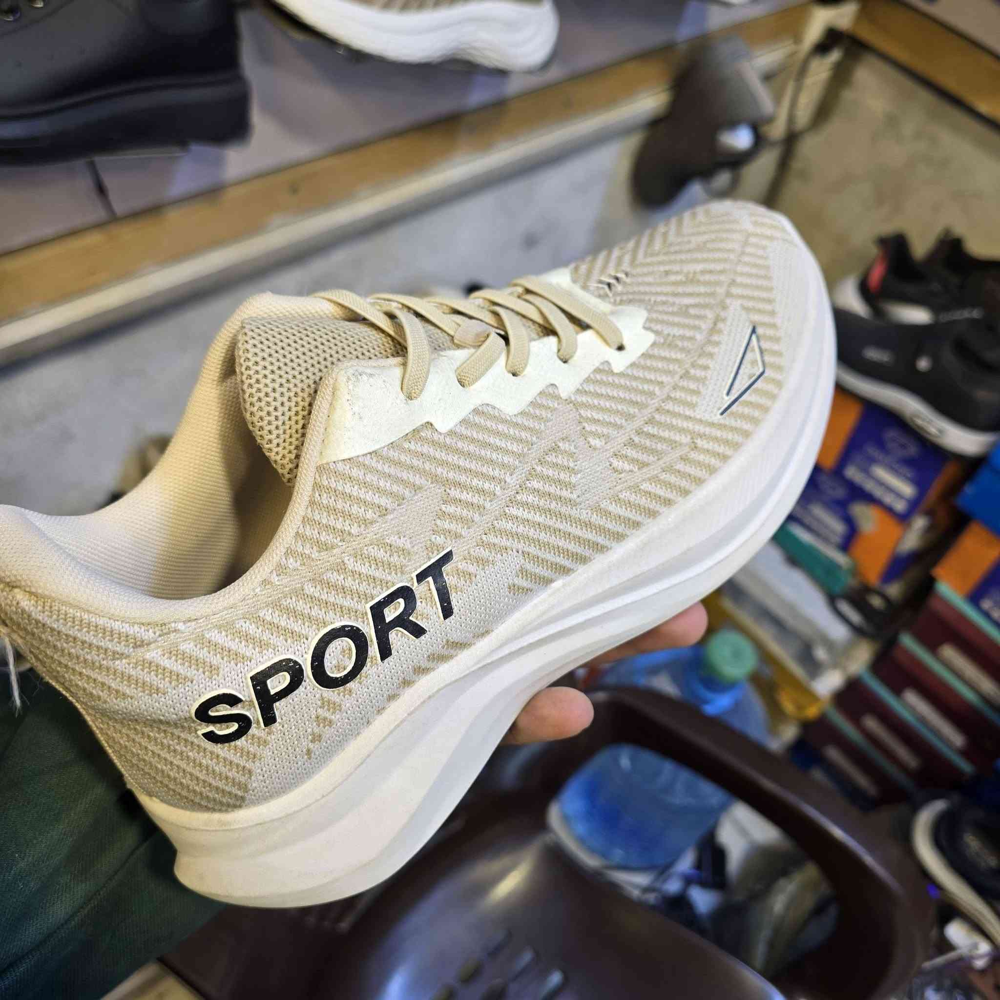 عندي شلعة احذية قياسات متفرقه تقريبا 50 زوج ابيعهن كلهن .سعر القطعة ٦ الاف فقط .القطع كلها نظيفه


**إذا كنت صاحب هذا الإعلان وتريد حذفه لأي سبب، رجاءا أرسل رسالة إلى الدعم الفني**