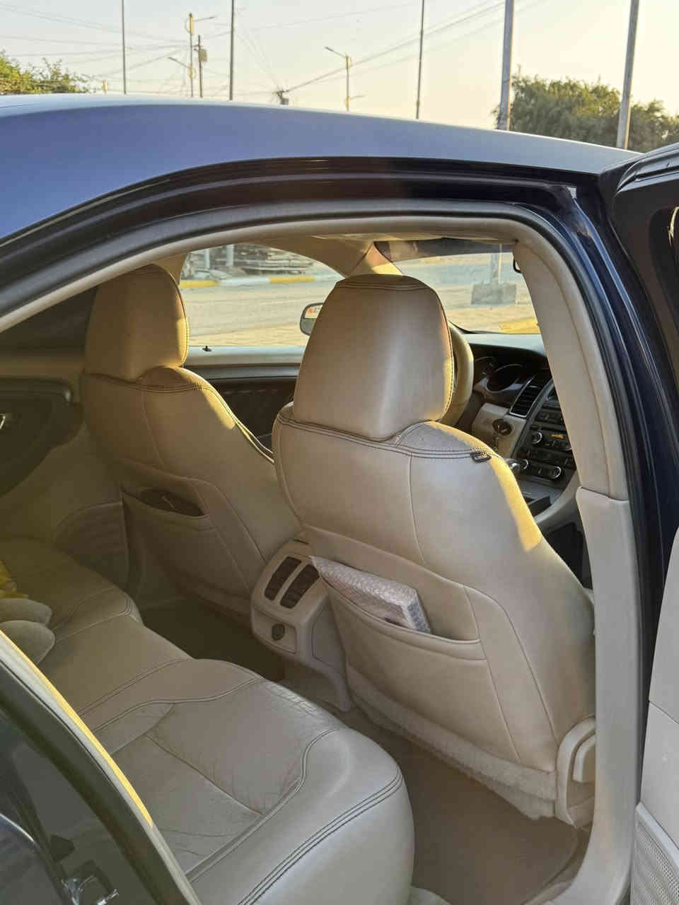 السلام عليكم
للبيع 
فورت تورس 2012
مواصفات SEL

حادث السيارة جاملغ الايسر قرب الباب بدون تبديل مصلح بارد + مصبوغة بجم للجمالية 

سعر السيارة 110$ وبيها مجال
للستفسار ***********
