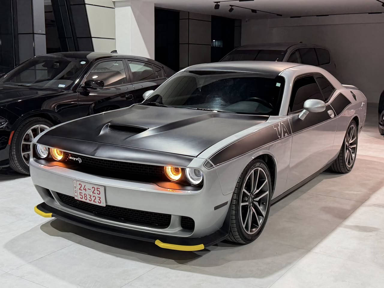 #سعر_مناسب_جدا

Dodge Challenge 2023 Gt plus

حجم المحرك V6 (3.6L)

ماشية ١٢ مايل فقط زيرو

المواصفات :

بصمة تشغيل

بصمة أبواب

تشغيل عن بعد (Remote Start)

فتحة سلايت

صندوق كهربائي

كشنات تحكم كهربائي+ خزن ميموري

كشنات مخمل

كشنات الامامية تدفئة تبريد 

استيرن تدفئة

تحكمات استيرن

حساسات خلفية+كاميرا

مانع انزلاق+ABS

Apple Car Play

Android Auto 

وضعيات القيادة Drive Modes

وبقية المواصفات مواصفات المعروفة

وارد امريكي فقط  حالة سرقة جملوغ  بنيد بخ امريكي 

للسعر٢٠٤$

كاتى بدون ارقام  تترقم شمالي فقط 

العنوان دهوك

للاستفسار

***********

***********
