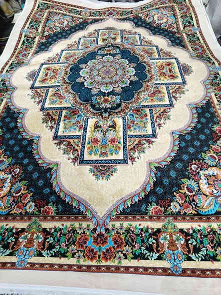 موكيت كلاودي ثقيل درجة اولى راقي خامة حرير 
شرط ثقيل الظهر كابوي
القياس 3 & 2
بالضبط طول ٣  مع الشرشوبه العرض ١٩٠ 
السعر 25 ألف 
العنوان ميسان حي الثورة شارع الماطور للإستفسار الاتصال على الرقم أو مراسلة الصفحة ***********

متوفر توصيل 🚕🚕 عمارة
