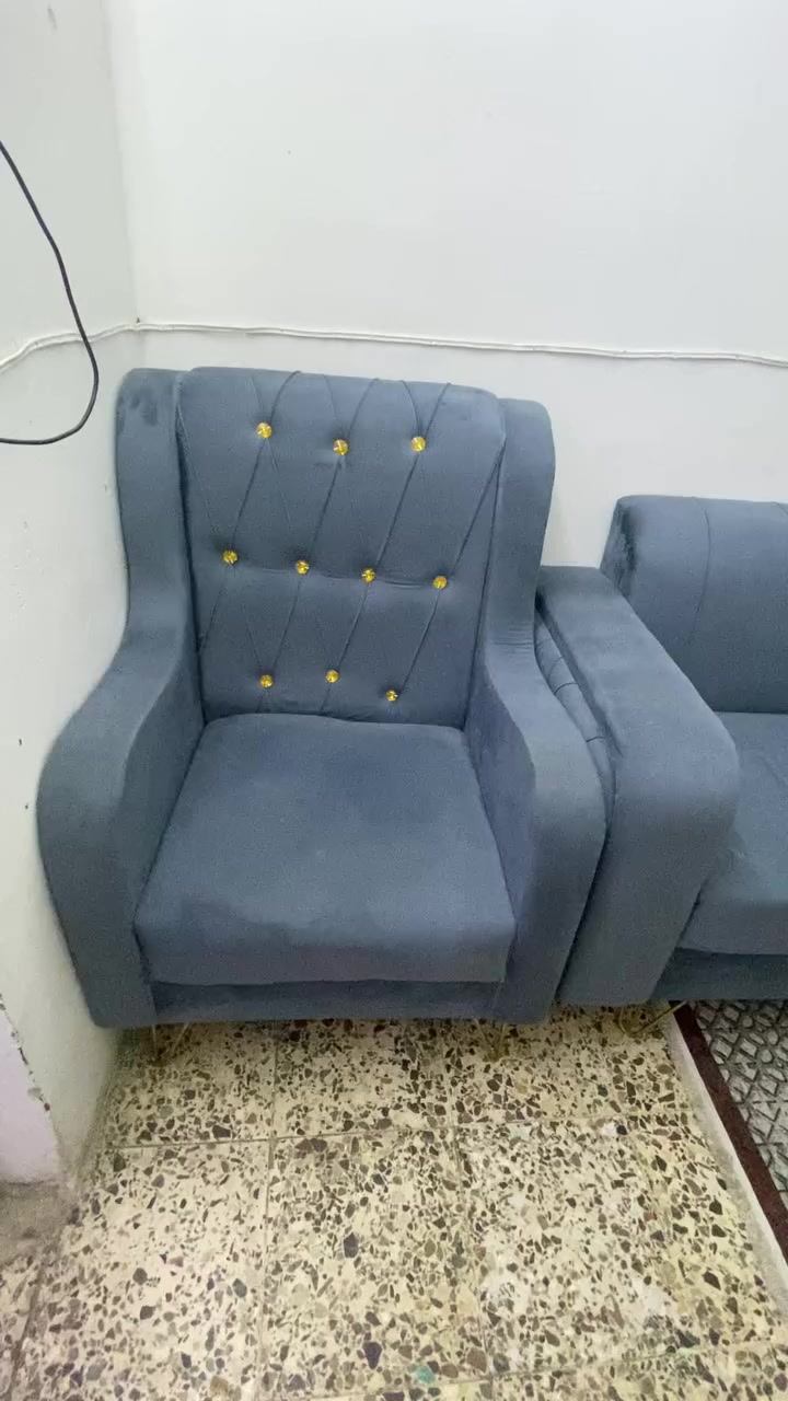 تخم مستعمل للبيع متروك سبب البيع ضيق المكان العنوان بغداد حي العامل للاستفسار واتساب ***********
