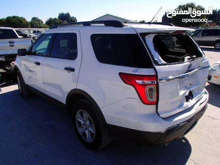 فورد اكسبلور ٢٠١٣ رقم بصره حادث خلفي جنطة فقط تحتاج بعض التعديلات السعر 125$بيها مجال للاستفسار *********** واتس
