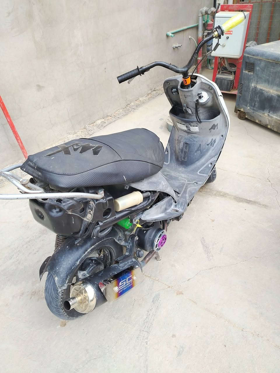 سلام عليكم دراجه للبيع او مراوس فراشه نضيفه مامفتوحه
للبيع سعر خاص او مراوس تعال خاص وهاذه رقمي بي وتساب ***********
