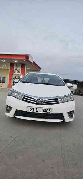 کرولا 2014 
مواسفاتی se پڵەسە
فول مواسفاتە بەس سڵاید نیە
ناو زەردو ئاوینە کارباو ئاوینەکانی ئەخەوێ
گێج لیکزیز و لایت لید و بلاجکتۆر و کامیرایە
بەسمە و دەرگا بەسمە و مکینە 20 ،،
گیرو مکینەی نکراوەتەوە بەشەرته
سنەوی تازەیە کوبونی بنزینی هەیە 
بەس درگای دوای سکن بویاخە بێ ناوگرتن و دۆسە و ناو درگای نەگرتوە بەشەرت 
سعری 148$ مجالێ کەمە 

کرولا مودیل 2014
خلیجی مواسفات se بلاس فول بدون سلاید
بصمە ابواب بصمە،، کیج لیکزیز،،تحکم ستیرن 
مکینە 20 ممفتوح بشرط ماشیە 180کم 
سیارە بس مصبخ قطعە واحد ،،باب خلفی سکن
بدون دواخل بدون دوسە بجمها کبس 
سنویە جدید،، کوبون بنزین موجود 
سعرها 148$ ومجال 
***********
*********** شمشمل
