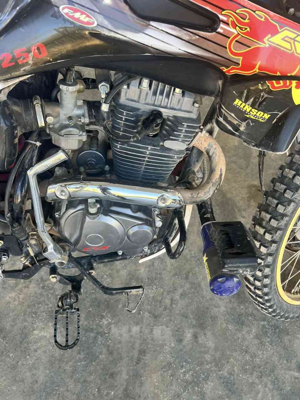 السلام عليكم ورحمة الله وبركاته قفاز سي ار كس البيع كلو شرط موديل 2025ما يعوزو شي بس شقل وطلع موطور نضيف حيل السعر مليون 50وبي مجال الشراي مكاني الحاج علي الشراي ينتصل عل رقم ***********
