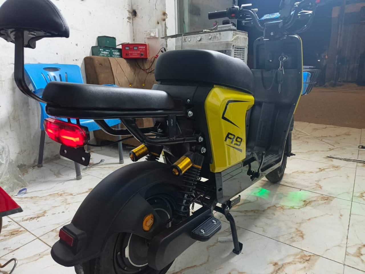 على بركة الله تعالى 
إلى الزبائن يوفر لكم 
المرتضى دراجات الشحن الزبيدية
جميع انواع وأحجام الدراجات الشحن 
R9 موديل 2026
ملف 1500 W
‏5بطاريات 32 انبير 
Km 65 للشحنه الواحده 
ملف نحاس 100:100
اشاره يمين ويسار
لايت led
تحذير سرقه 
تتحمل 180 kg
__________________________
دراجه 8بلاس 
حجم 20 
مواصفات شبيه R9
حجم 16
حجم 14 
حجم 12 
بأسعار مناسبة 
يتوفر نضام الأقساط الشهري 
من خلال ماستر كارد الرافدين حصرا 
العنوان 
نهايه السوق الكبير مجاور حسين محي للانترنيت
***********
