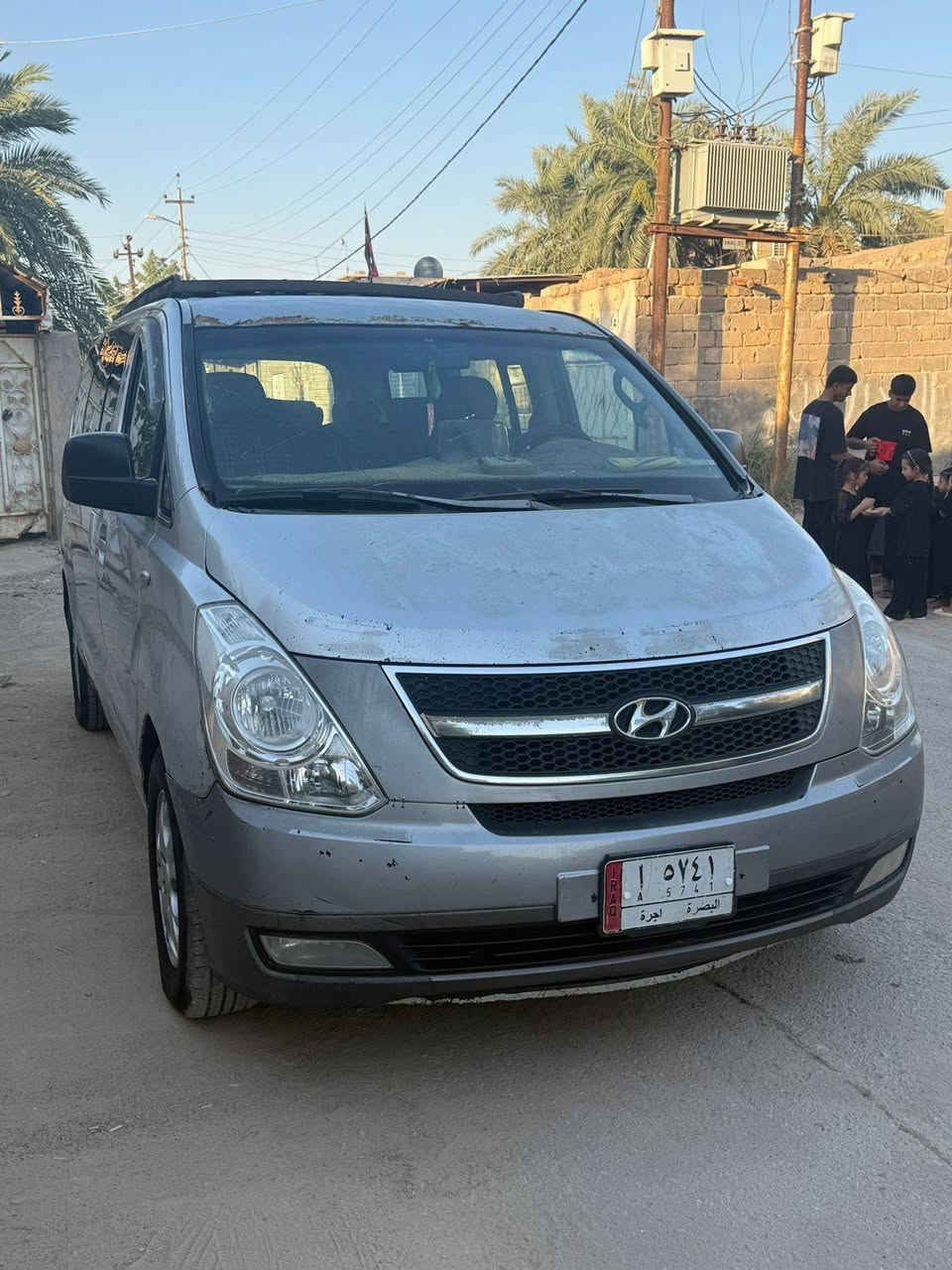 السلام عليكم سياره ستاركت للبيع موديل 10 سياره حلوه في شغل بيها مكان بصره الهارثه الاستفسار على هذا الرقم ***********
