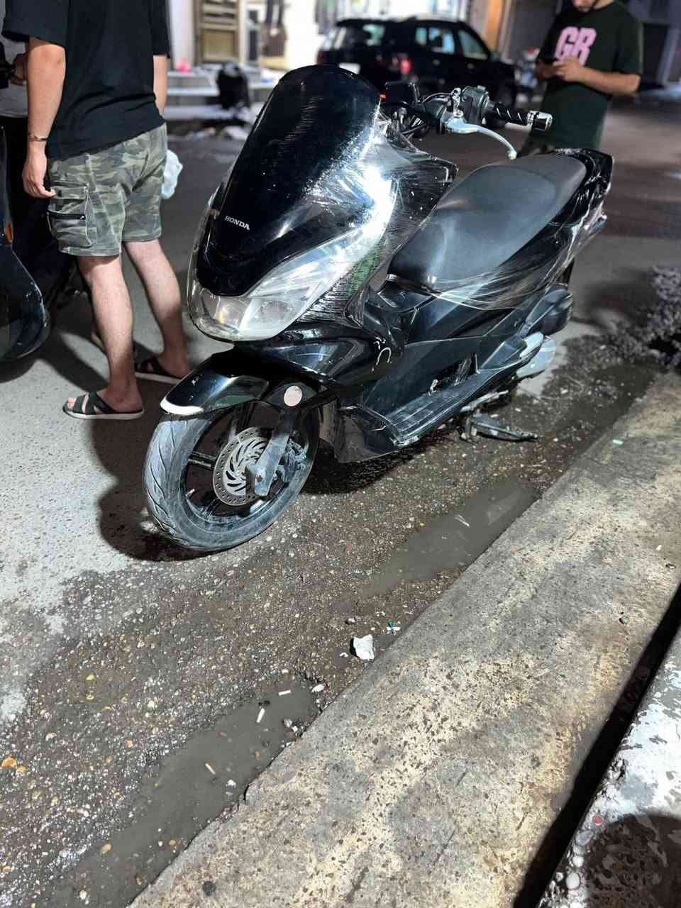 دراجه جيل2 pcx
دراجه حلوه يرادله تعديل كفرات فقط البجم
مكينه حلوه   صارله 4 تشر متروكه 
سعر خاص 10. ورقات ونص 
رقمي *********** متواجد وات ساب 

مكاني الاعظميه

