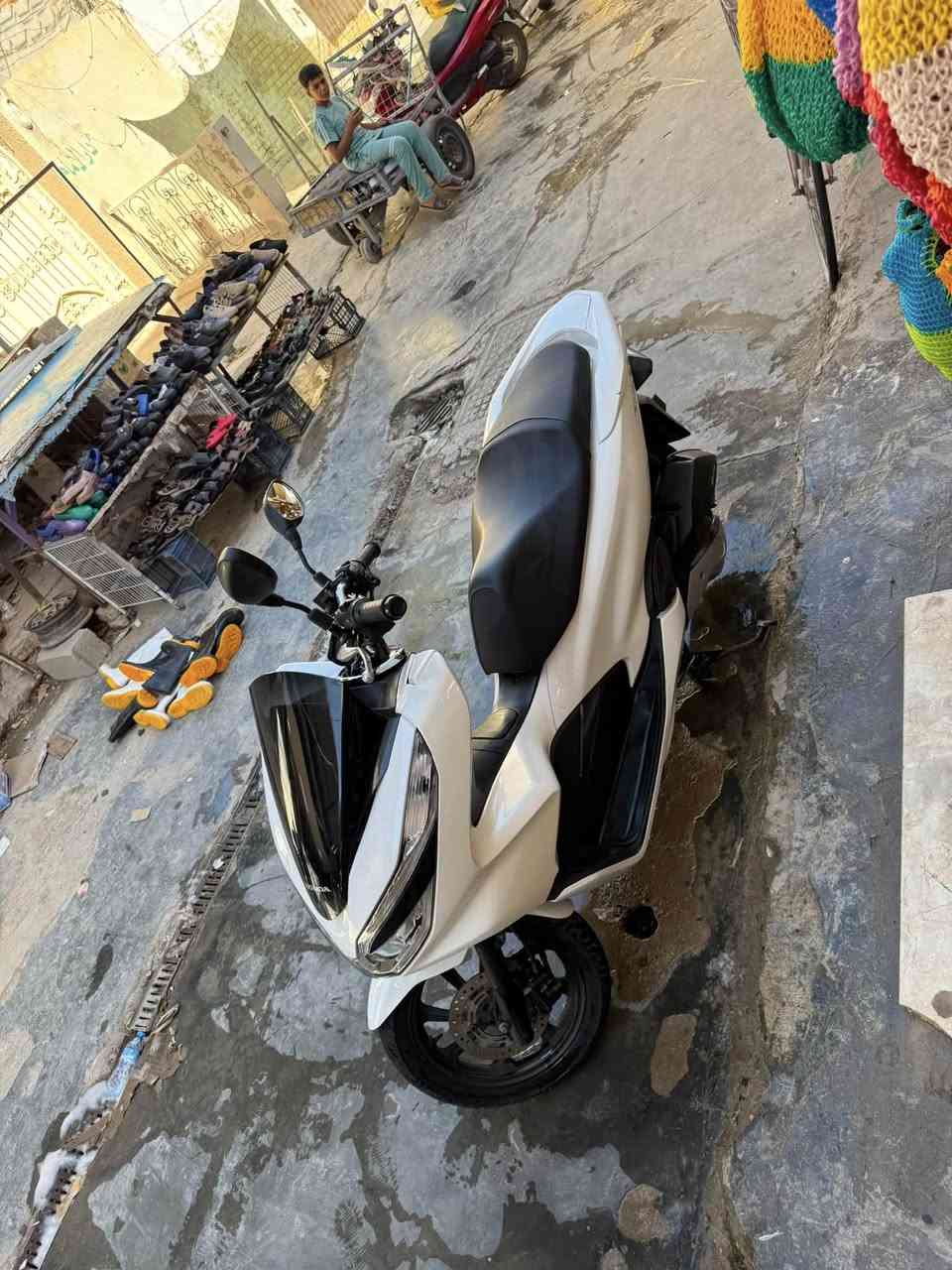 سلام عليكم بي سي اكس. جيل ثالث. كوري للبيع دراجه جديده بمعنه كلمه مضمومه دراجه تعتبر. رمبه شرط   مكفوله. محرك وكفرات شرط ماشيه ٢٨ حقيقي شرط فحص.   دراجه محرك ١٢٥. شلعته شك الكاع دراجه جديده ستفسار. عله رقم *********** ديالى بعقوبه
