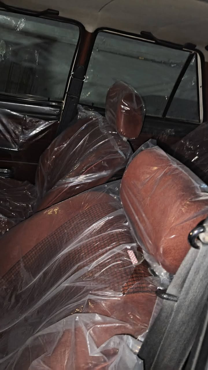 السلام عليكم
برازيلي 1988شركه سردار جديده جدآ  بحاله الزيرو رقم سليمانيه 
خاليه من البارد والصبغ كل غراضهه وكتلوكاتهه موجوده
مكفوله كفاله عامه لسعر 125$ مكانب بغداد البلديات قرب الامن العامه القديمه استفار الاتصال على هذا الرقم ***********
