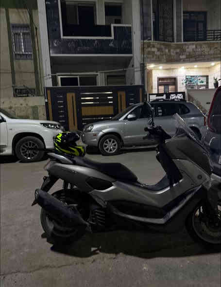 دراجه NMAX ياماها ياباني دراجه فول بلادي برغي مففتوح بيه صارله شهرين من اخذته مكينته ماشالله سياقته حلوه السعر ١٦ونص وبيه مجال لتواصل خاص او على الرقم *********** واتساب موجود
