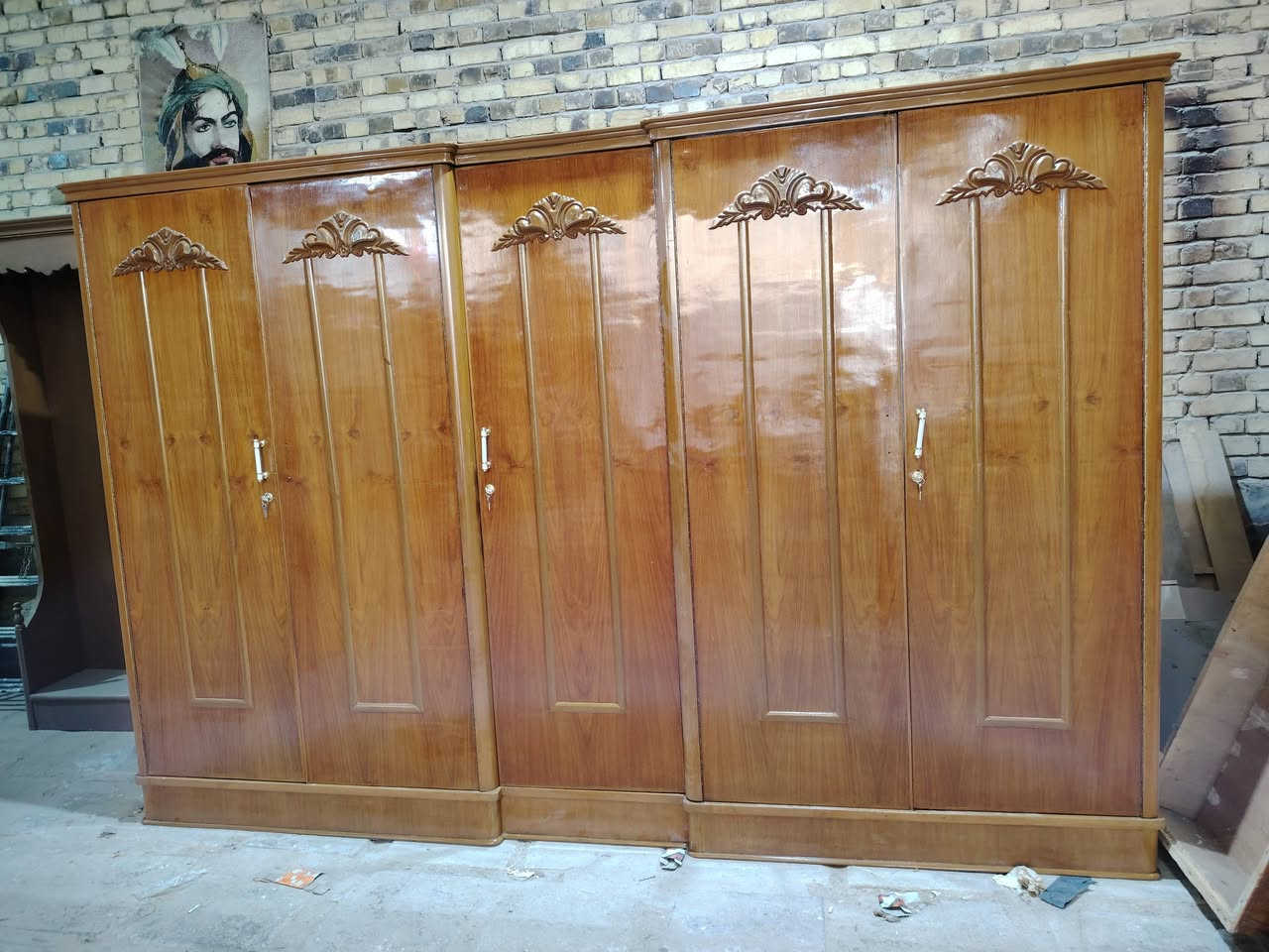 ياالله كنتور ابو 3 باب تسكام
مصبوغ وجاهز من كلشي نظيف داخل وخارج مكانه نجف شارع حولي  للاستفسار اكثر خاص او الاتصال على رقم *********** واتساب
