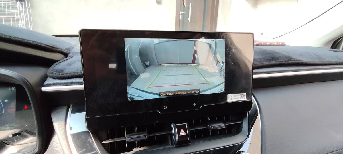 السلام عليكم عندي كورلا كروز للبيع موديل 2025 على وضع الشركه 
فول مواصفات 

فتحه سقف

تحديد مسار

ردار امامي وخلفي

كامرة خلفيه دوراه مع الستيرن

لايت عالي ناصي زنون 

سكن لايت لد ابيض 

شاشه ابل كار بلي 

تحكمات ستيرن 

كروز مثبت السرعة 

محرك 2000 هايبرد 

3 وضعيات قيادة 

ارضيات الشركه ما مستخدمتهم 

بيه ارضيات حوضيه 5d اصليه 

مطريات اصليه شادتله 

عداد المسافة 4000 كيلو بس 

رقم بغداد بسمي تحويل مباشر

السعر  27  مليون سعر نهاية 
للمعلومه الزيرو حاليا بالمعارض بدون رقم 27مليون و 600 الف 

الخاص مغلق 

رقم اهلي *********** للتواصل 

مكان السياره بابل مركز الحله 

@الجميع
