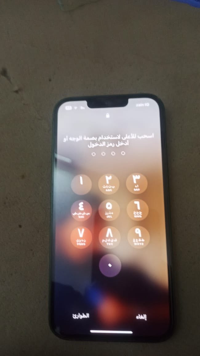 آيفون ١٣  بطاريه ٨٥ بلاد لون زيتوني جهاز نضيف كلش سعر ٤٧٠وبي مجال  مكفول عل فحص  مكان شطره ***********
