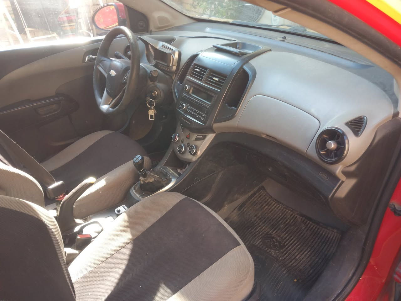 السلام عليكم شوفرليت سونك وارد امريكي 2013 رقم
بغداد باسمي سنوية انكليزي فقط الرقم ألماني  تخم تاير
تبريد شغال كير عادي محرك (كايم ) أكرر محرك (كايم)
السعر ٤٠ 
الاتصال ***********
