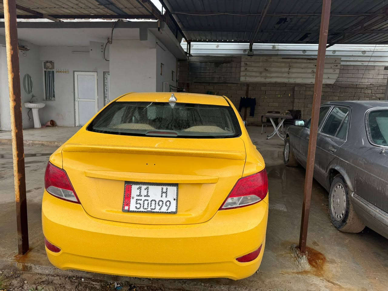 السلام وعليكم للبيع اكسنت خليجي موديل 14 محرك 16 دوش كير اي تي السياره بدون ظرر  بدون تبديل بيها تلكيط معجون حيل بصيط تكم قماره شواصي لغده كله كفاله رقم مصطره جديد مكان السياره موصل تبريد تدفئه كله شغل تخم تاير سياره جاهزه على اخر حبايه *********** بي واتساب
