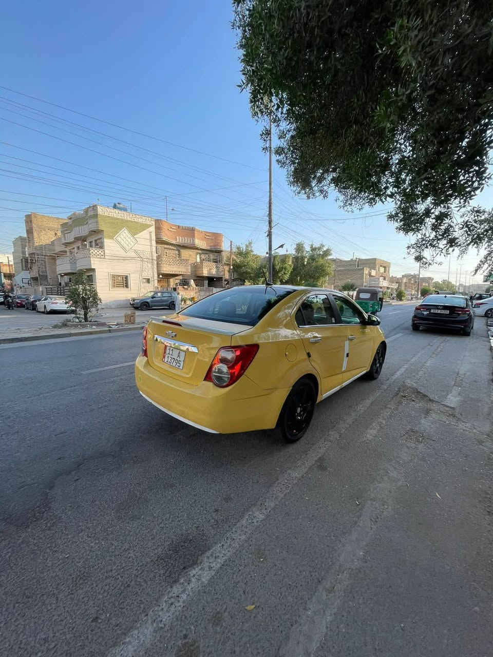 السلام عليكم شوفرليت سونك موديل 2013 LTZ اعله فئه بالسونك فول مواصفات  وارد امريكي مكينه 1800 كير 6 نمر كشنات جلد كشن السائق والراكب تدفئه  داخلهة وضع شركه  مري شفط وكهرباء شاشه بلاديه وسستم صوت كامره خلفيه تحكم ستيرن جهتين كروز سرعه  ويل كب 17 السياره بأسمي تحويل ثاني يوم رقم جديد وهزه جديده مصفره هيئه وغرامات  السياره مابيهة كلوب نقص كمبريسر جديد مروحه جديده وياهة مروحه اضافيه ويه التبريد قاعده مال فيت بم كامله جديده قايش تايمن جديد كيس جديد وقبق ولفات جديد بلكات جدد داينمو وباتري جدد سبير جديد هوة والويل والفلينه كامله دسكات جدد البارحه مبدل الدهن يعني تاخذهة كبل للشارع الف ماتصرف عليهة    مكينه وكير مكفولات التبريد من بدلت الكمبريسر ماشحنته غاز  شغال ميه بالميه التدفئه شغاله  السياره مصروف عليهة كلش  هواي واني جانيهة ومامشتغل بيهة تكسي ابد السياره نقصهة فقط فقط صدر نص عمر نصبتهة حلوة وكاعده دواخل جلد اخو الجديد مكاني بغداد البلديات *********** السعر 65 وبيهة مجال بسيط اخوان كل تفاصيلهة ذكرتهة
