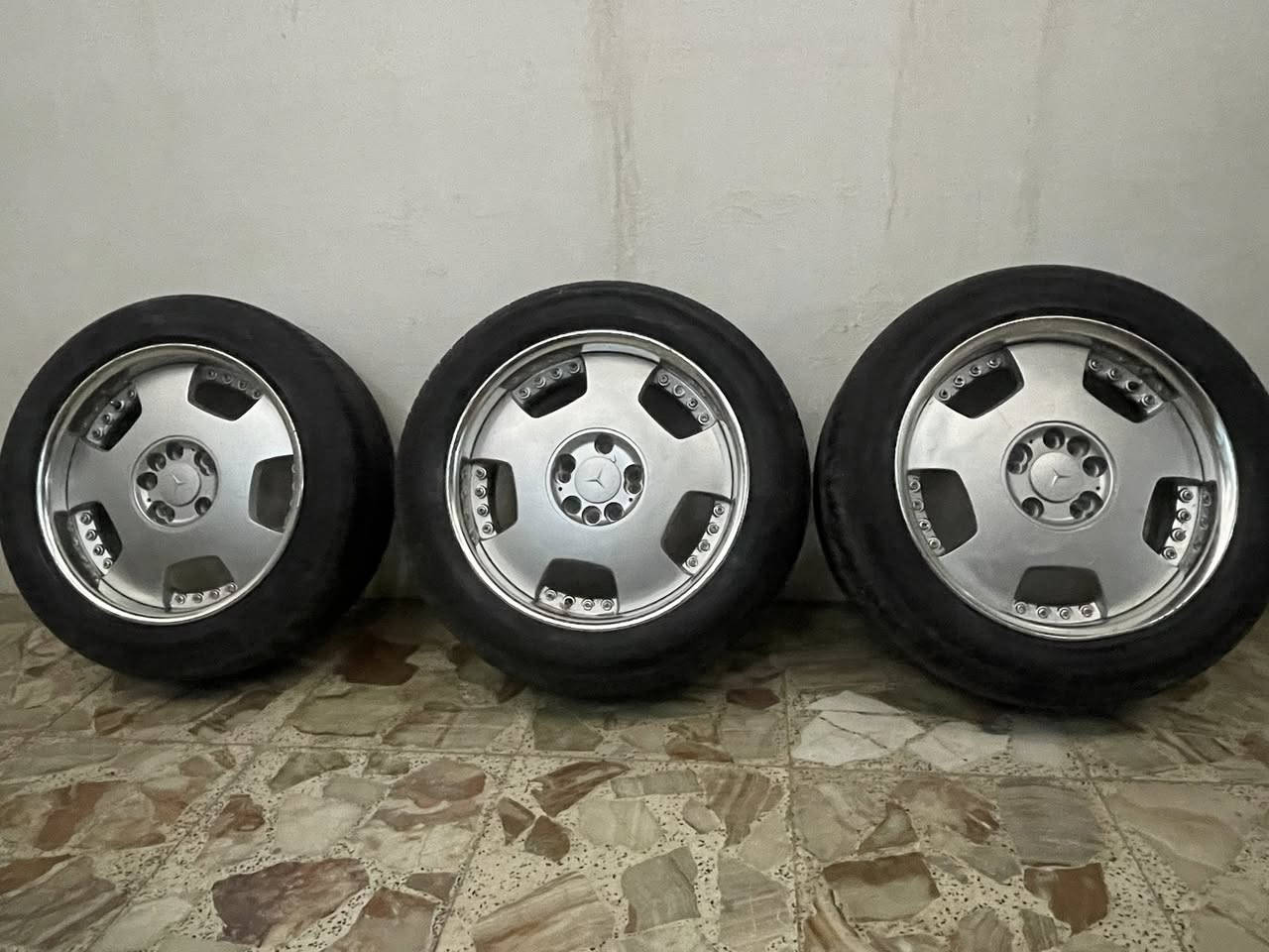 السلام عليكم تخم ويلكب رياضي 17 تايراته نضام الويل نضيف وحلو 250 وبي مجال بيع او مراوس يرهم على 80‎%‎ من السيارات ياباني والكوري والالماني ***********
