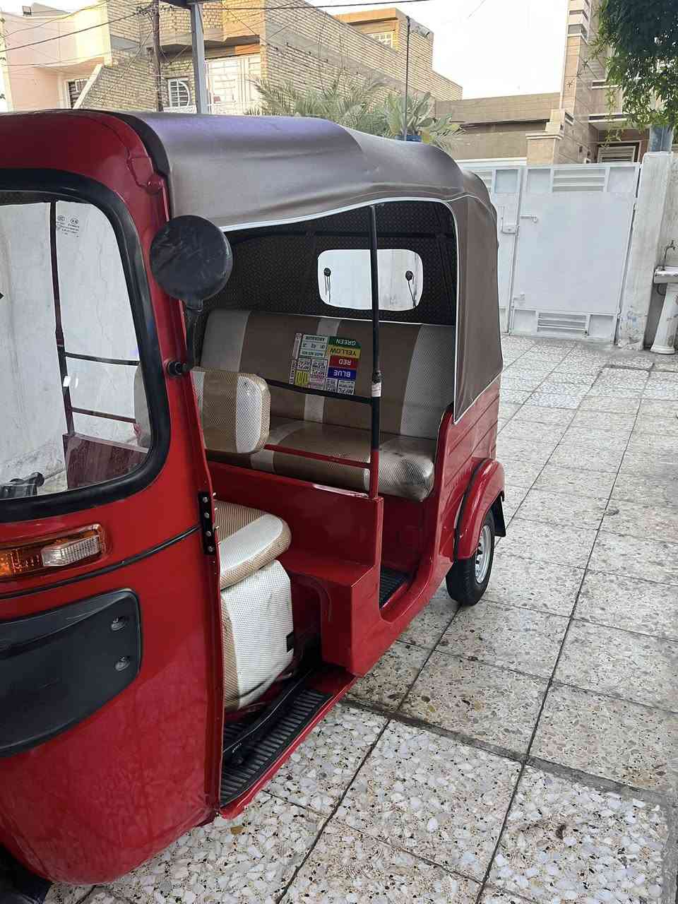 السلام عليكم تكتك 2017شهر ال12طابه بل 18رقم و سنويه تحويل ثاني يوم.التكتك كامله كلشي ما ناقصه تشغل و تطلع كلشي شغال تخم تاير جديد مكينه تخبل لا تنقيص ولا تبخير ربع ما تذب عليه السعر 4و800وبيه مجال مكاني زعفرانيه رقمي ***********
