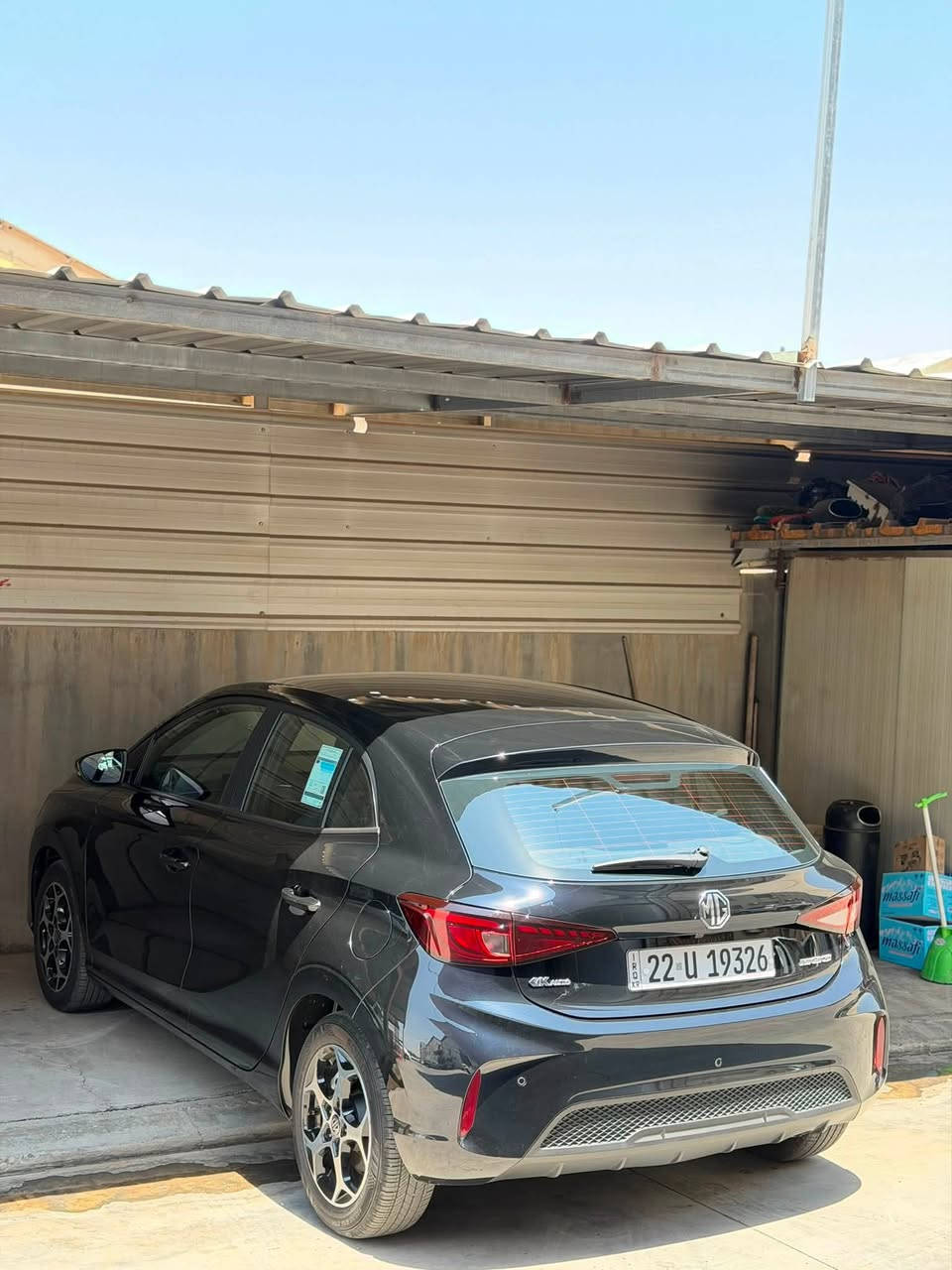 MG 3 موديل 2025 لون مميز اسود 
مواصفات 
بصمه 
ويل 
تبريد قطعتين 
شاشه كاربلي
هاندبريك بصمه 

ماشيه 9000km
مكان السيارة أربيل 

***********
