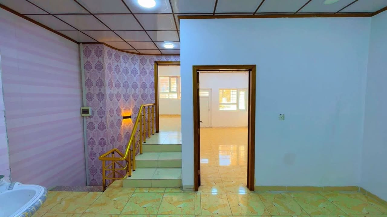 🔴 للأيجار بيت في حي السكر قرب ساحة الغاز  بناء حديث
مساحة البيت 100متر يتكون من طابقين 4غرف نوم غرفة سويت وهول واستقبال ومطبخ وصحيات بلطابقين 

  

🛑

للاستفسار 

***********

***********
