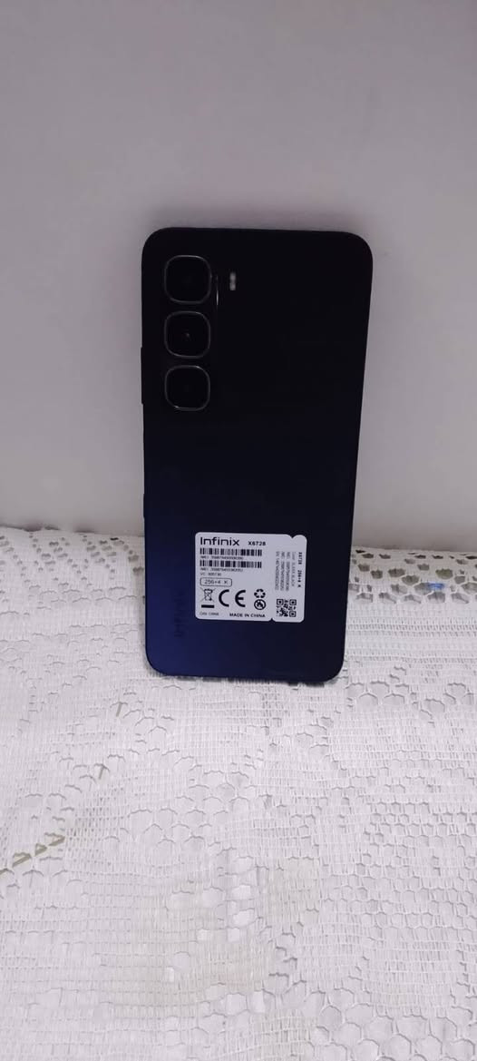 جهاز للبيع مستخدم 5 ايام فقط سعره 125 جميع غراضه وياه ***********
