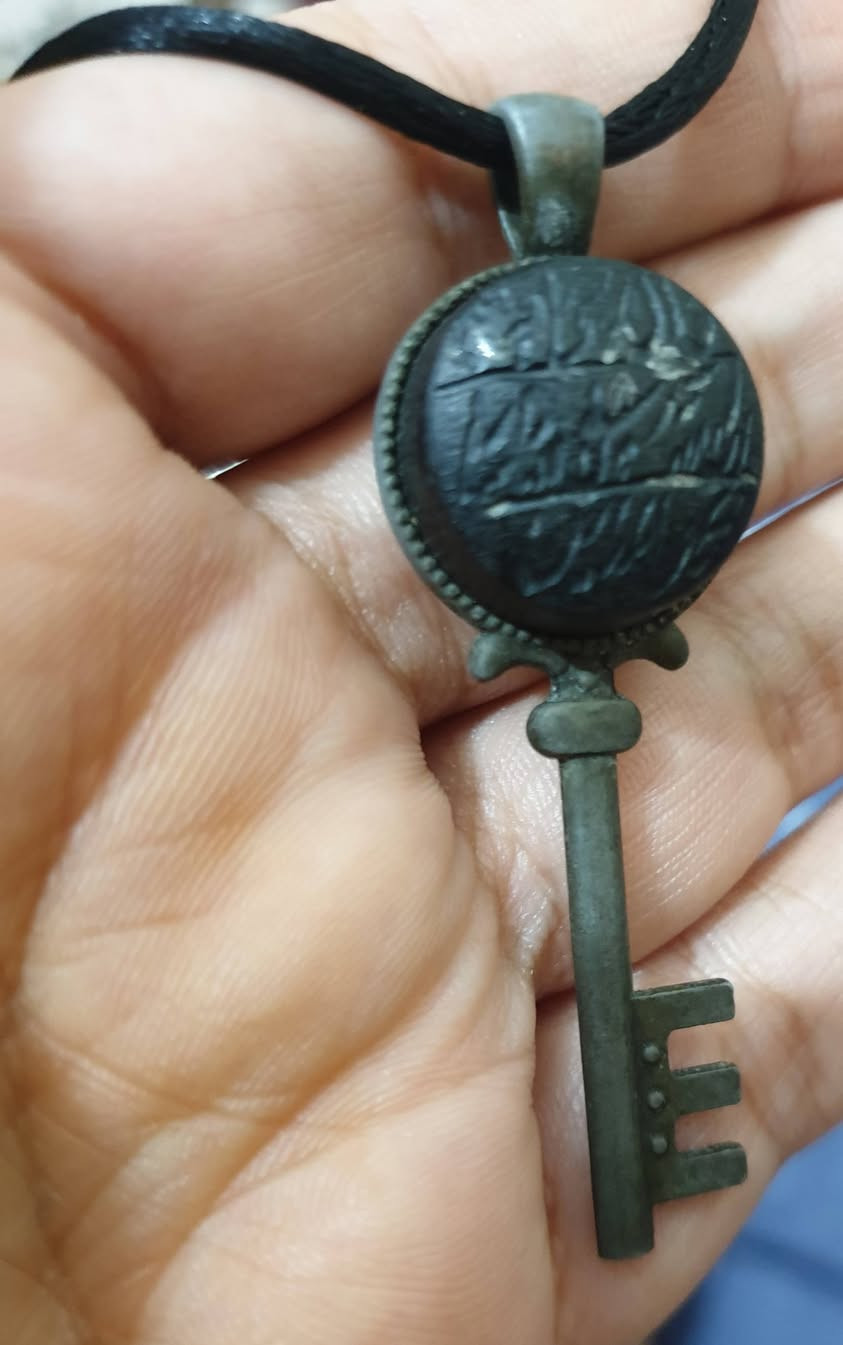 مكلفه بل نشر بنات هذا عباس اباد الاصلي امانة الله ولخرزه للنفس وللعين نباعت كميه بقت بس هاي ولسوار مناسب لل ابراج للحظ ينختم ب اسم الي يشتري


**إذا كنت صاحب هذا الإعلان وتريد حذفه لأي سبب، رجاءا أرسل رسالة إلى الدعم الفني**