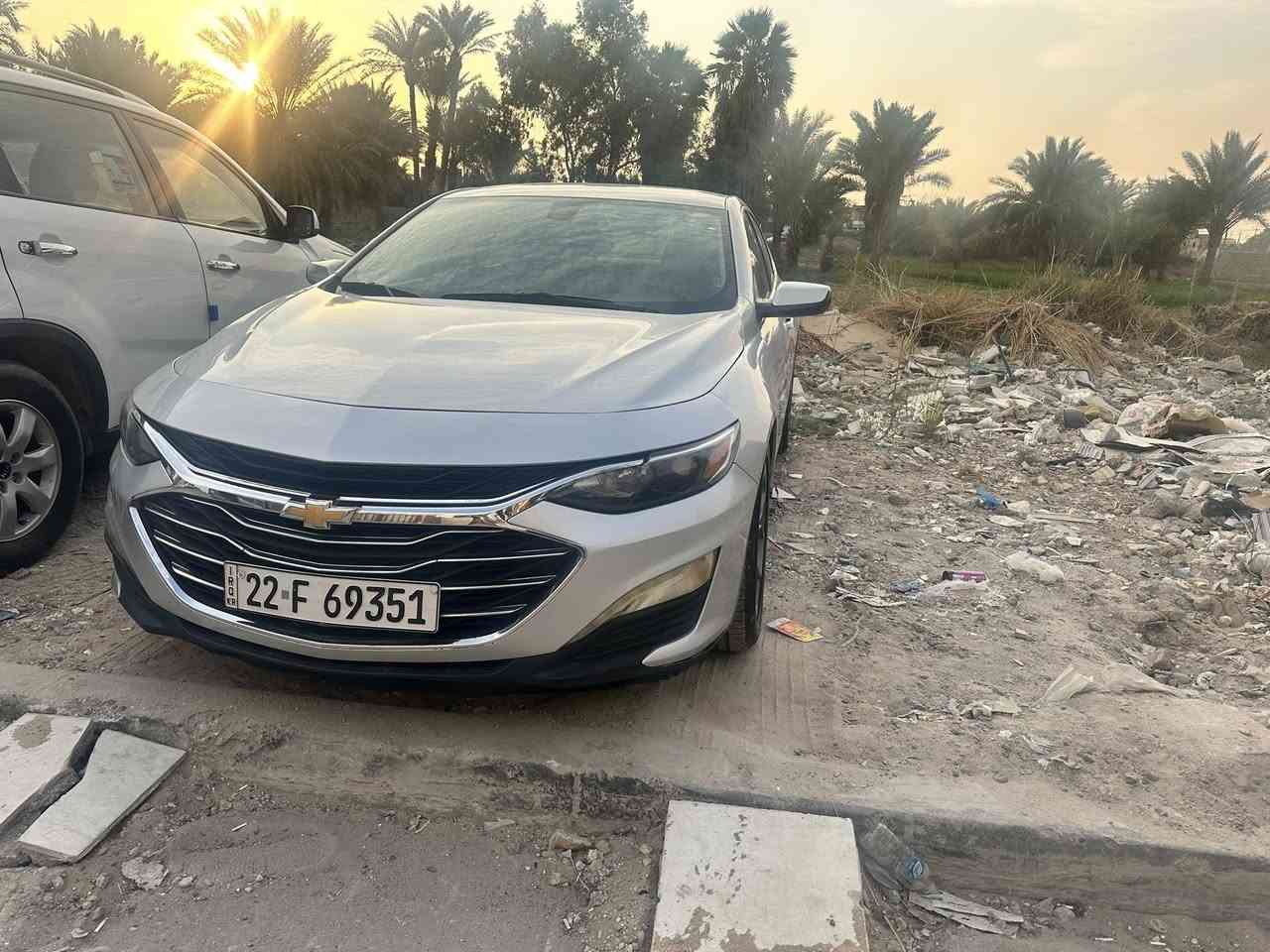 سلام عليكم
ماليبو 2020
مواصفات Lt معروفه
بصمه 
تشغيل عن بعد 
شاشه كامره 
تدفئه كشنات 
كشن كهرباء 
بيها صبغ قطعتين جاملغ ايمن وبنيد وبالعراق باب خاف سائق مبدله نفس ألون 
مكانها بغداد حي العلام 
السعر 120 وبيها مجال
الاستفسار ***********
