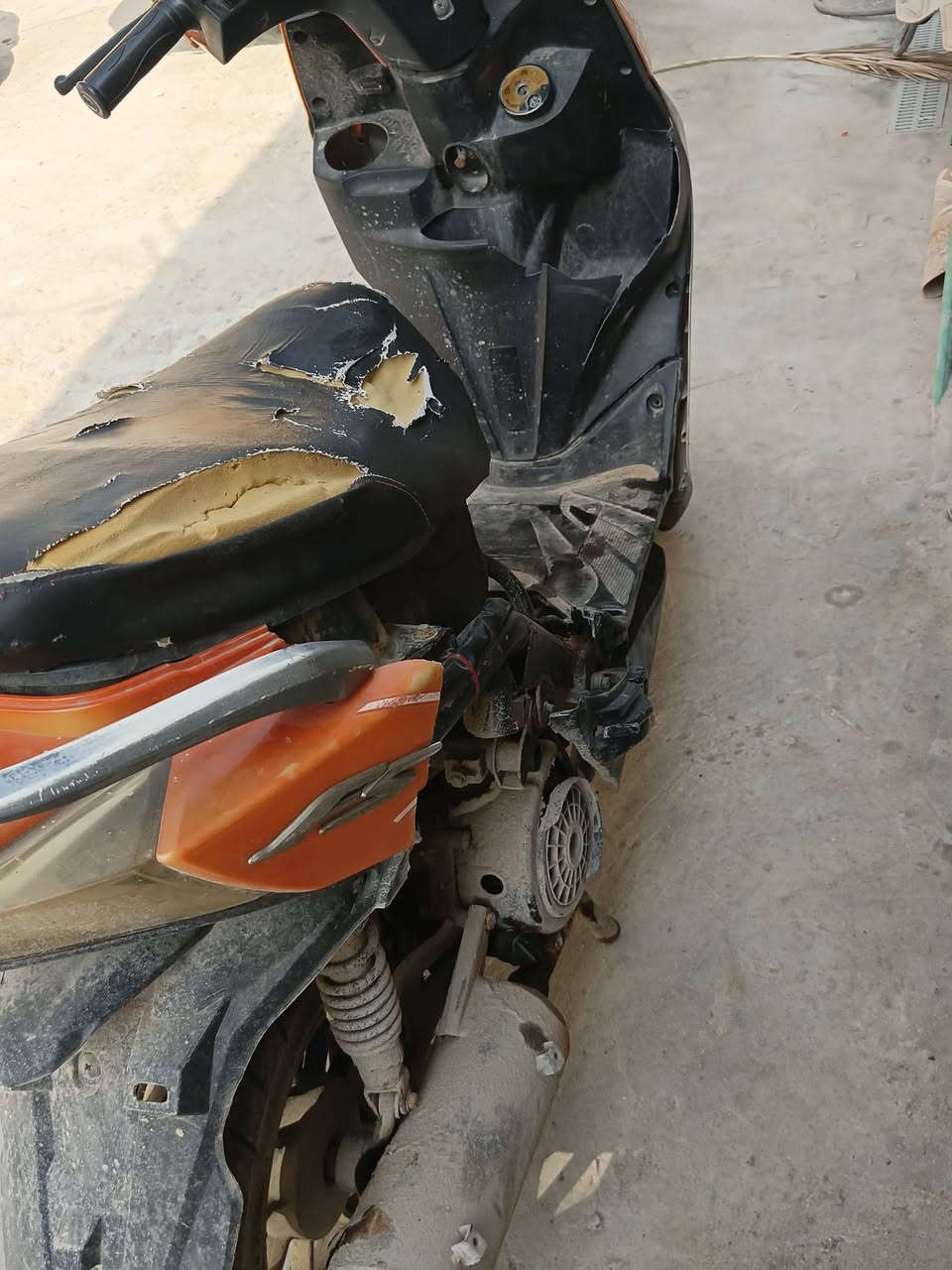 اف اس دراجه شغاله سلف هندر كهربائيات لايت عالي ناصي مكاني بصره ابي الخصيب السعر ١٥٠ 
***********
