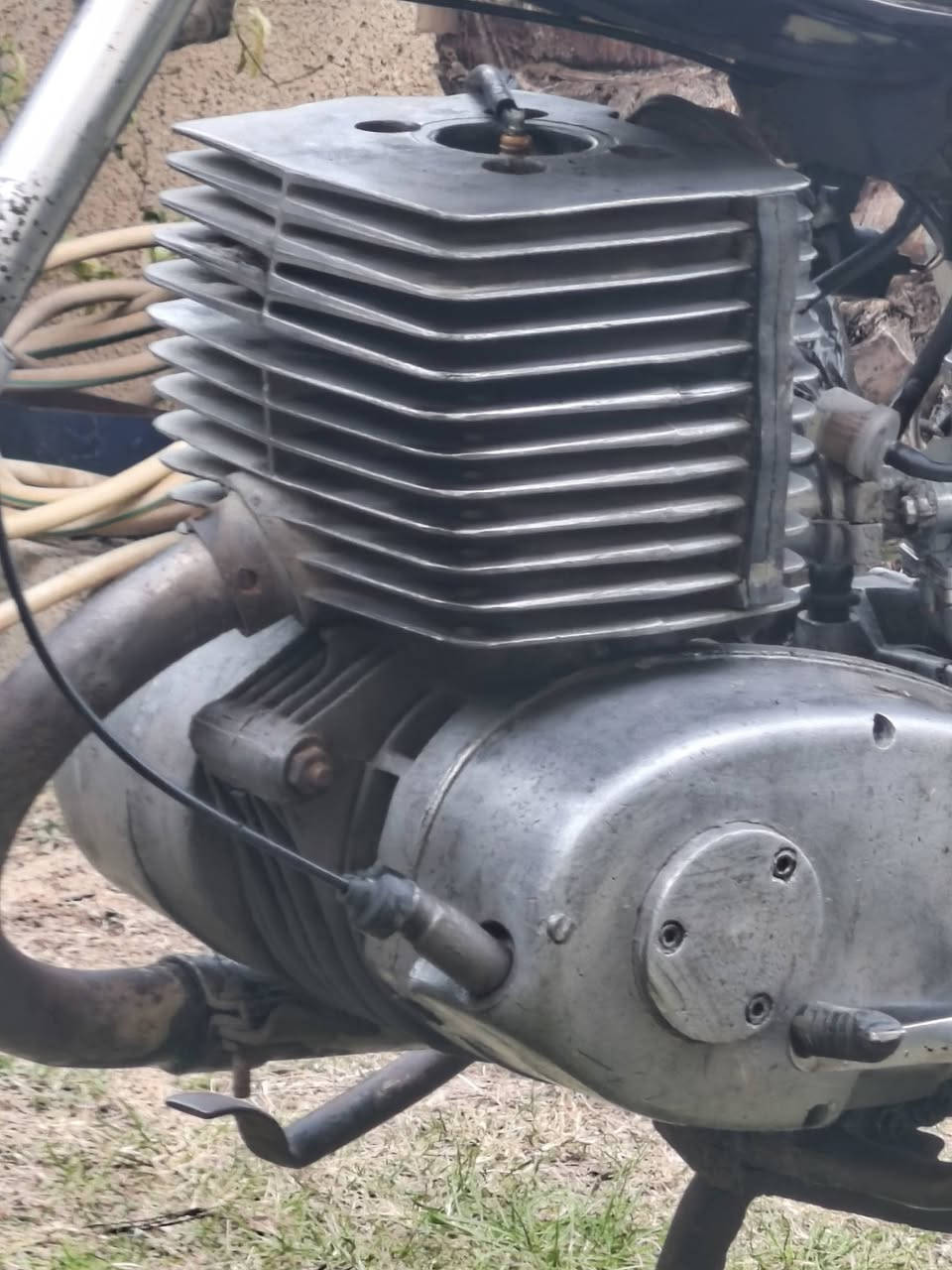 سلام عليكم 81 للبيع نضيف ونصبته حلوة  مال تعمير يراد له شغلات بسيطه السعر 600 للاتصال ***********
