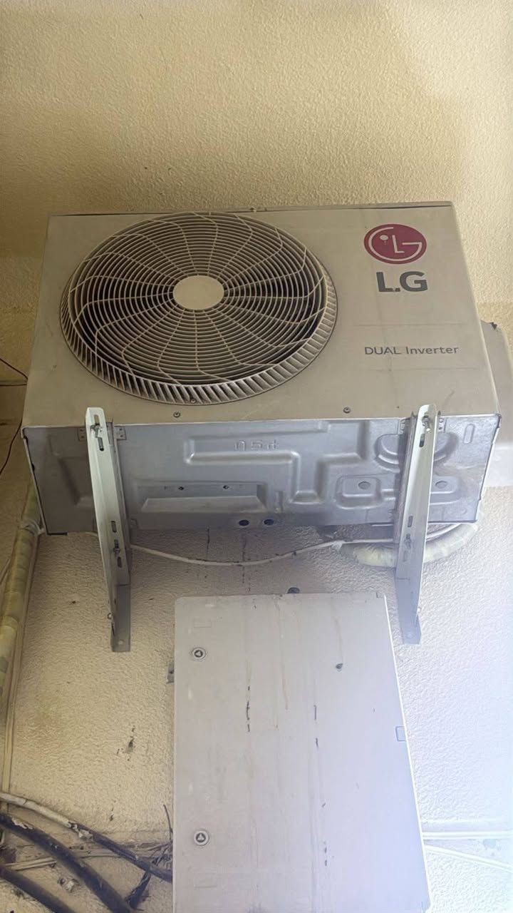 سلام عليكم سبلت Lgبعده جديد استعمال موسم واحد اصدار حديث انفيرتر تحكم امبيري
طنين سبلت سعر650وبي مجال بسيط
***********
