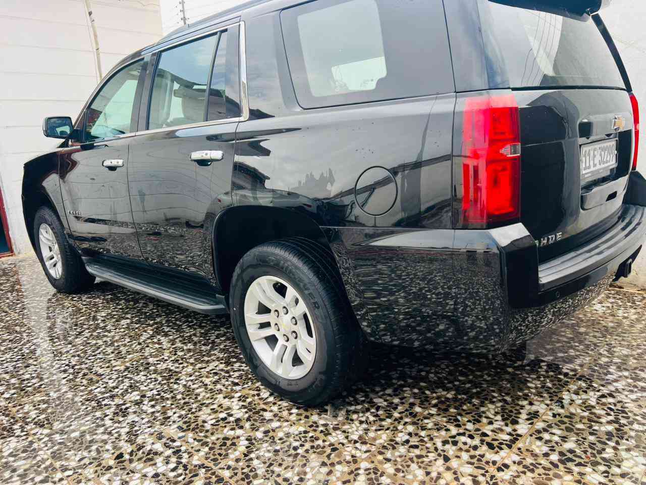 سلام عليكم للبيع اومراوس تاهو موديل 2018سياره وضع الشركه برغي مامفتوح المواصفات المعروفة مكان السياره كربلاء 
***********
