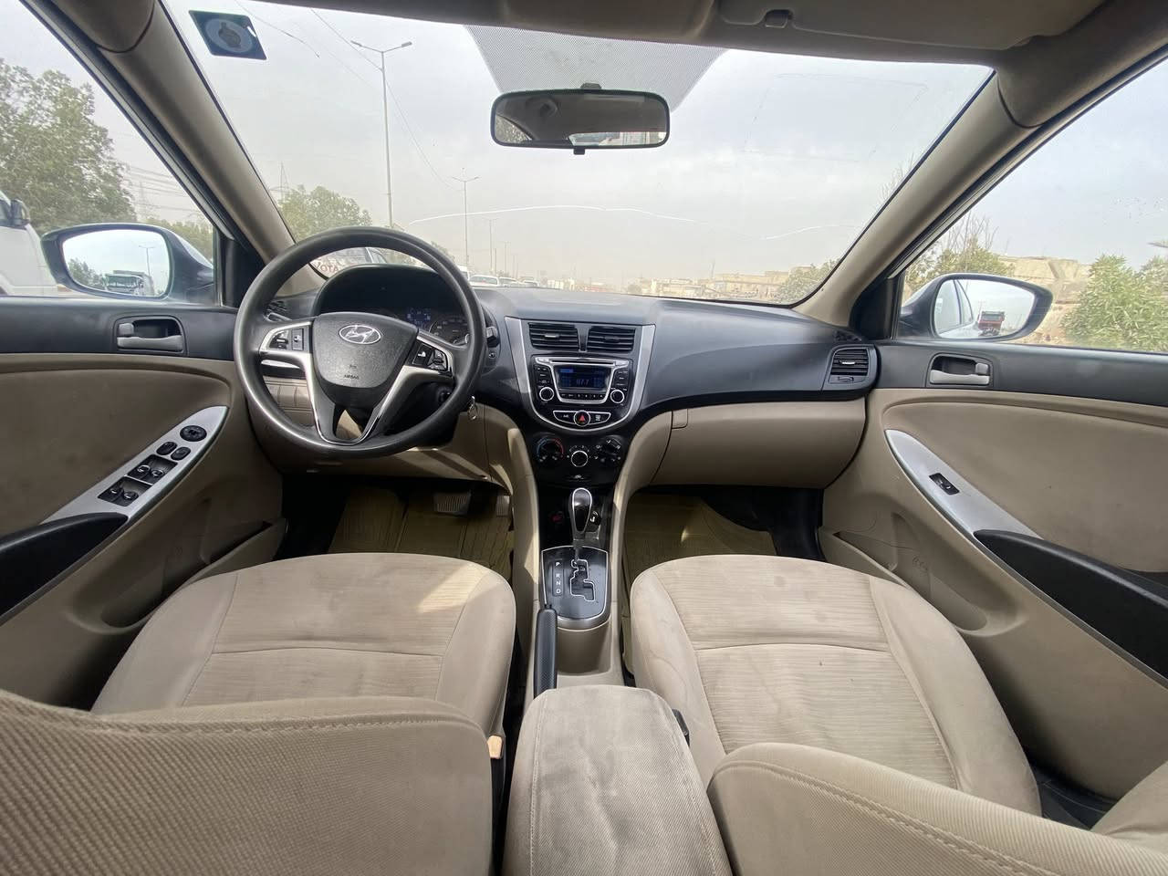 سلام عليكم        (سعر) ٧٨ 
***********
اكسنت مضلع للبيع 2016 مكفوله كفاله عامه سياره جاهزه ليريد يطلع بيع تكسي ستوني مسويله إدامه كامله (نجف)
