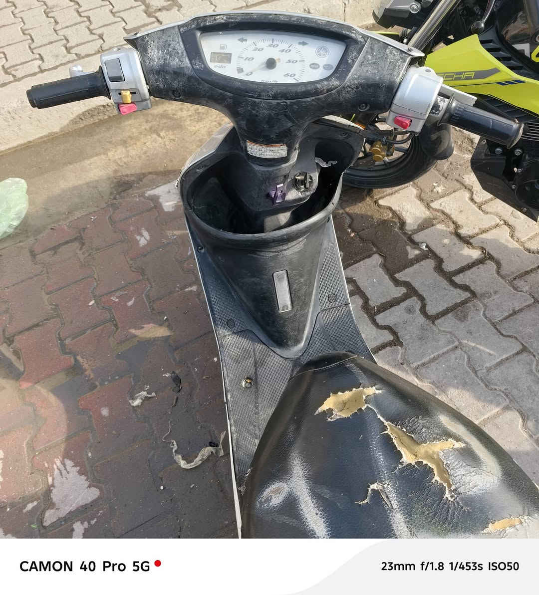 عصفوريه ٦٠ جديده شغاله سلف وهندر كهربائيات  للبيع 300 وبيهه مجال
***********
