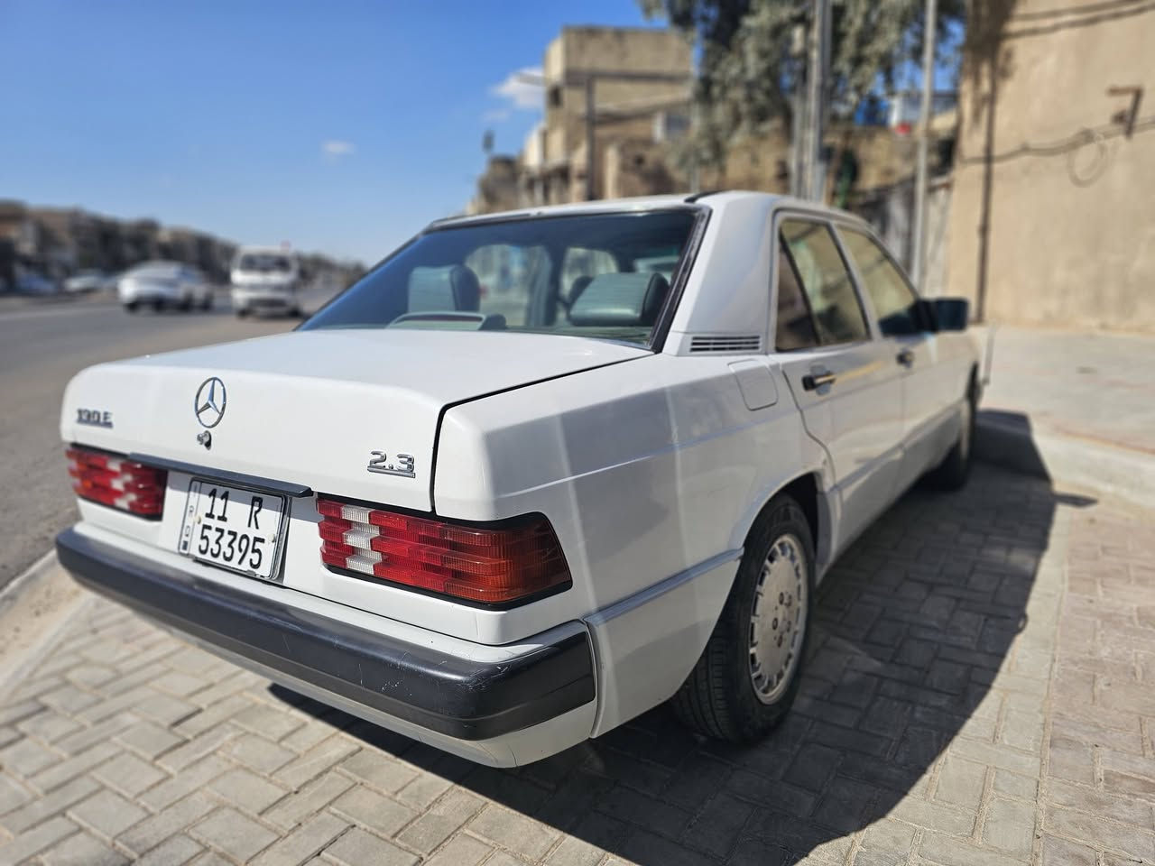 متوفر واتساب فقط *********** مراوس بأكسنت ٢٠٠٨ او ٢٠١١ مرسيدس 190E 2.3 موديل 1992 وارد ياباني 🇯🇵

🔹 محرك 2.3 بلاد 4 سلندر.
🔹️ حداديه كاملة.
🔹 غرفتها نظيفة 100%.
🔹 تبريد شغال 100%.
🔹 قير اوتماتيك.
🔹️ عازل حرار لزجاج السيارة بالكامل
🔹 ٤ جامات كهرباء.
🔹 سنتر لوك قفل ابواب.
🔹 منظومة البنزين مسويلها ادامة بالكامل.
🔹 فيتبم جديد + فلتر جديد.
🔹️ رقم بغداد مكاني بغداد.
🔹️ مصبوغة عام جمالية.

💰 السعر: ٥٨ قابل للتفاوض
رابط واتساب
https://wa.me/9647843688244
