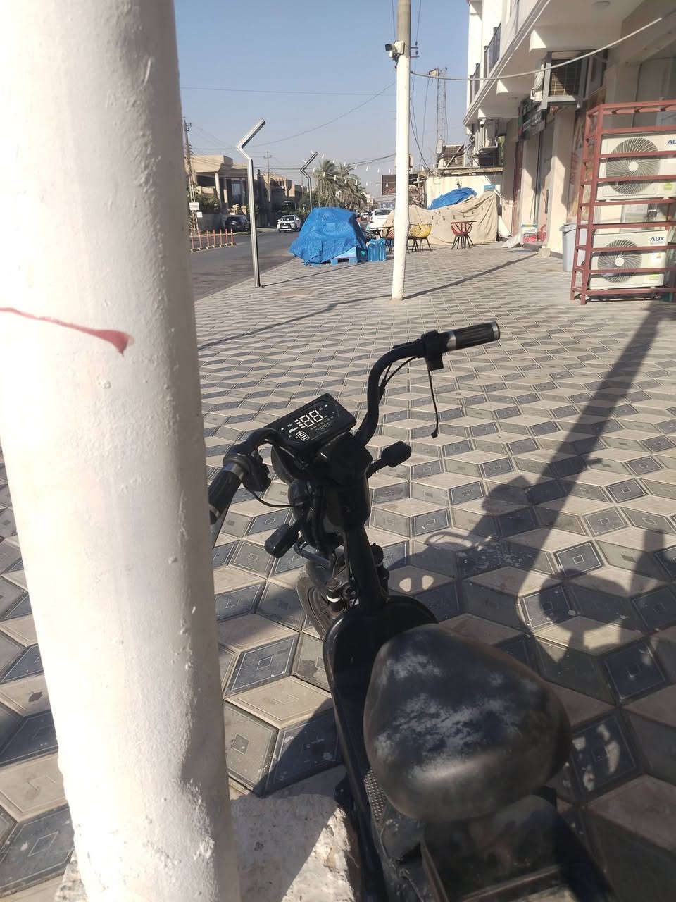 دراجه شحن بيهه نواقص قليله السعر 170 وبيهه مجال العنوان بغداد السيديه للاستفسار ***********

