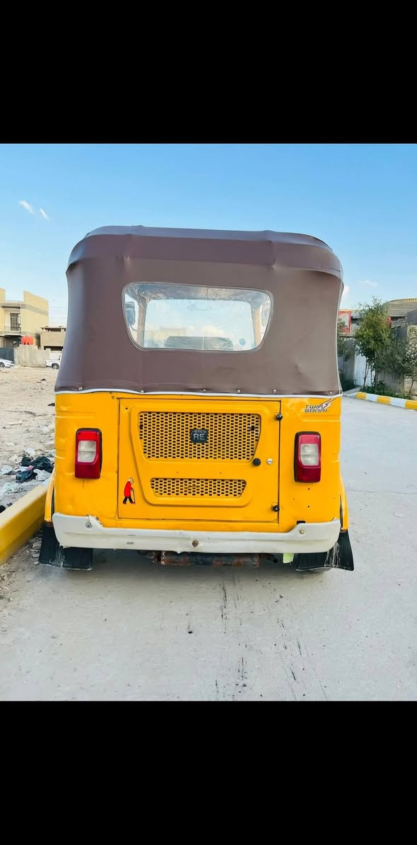 تكتك لبيع موديل 21رقم سنويه لوحه نگليزي مكان حي اور  تحويل ثاني يوم  بيها حار بلصفحه تقريبن شبر باقي تفاصيل ع رقم ***********
السعر ٧ وبيه مجال 
لا تبخير ولا تنقيص . التكتك كبل للشغل الله شاهد
شباب رحم لهلك اذا ما تشتري لا تكسر بسعره
والله حتى للسوك ما رايح الله يشهد عليه ولا عارضه 
تعال كلب وبيك خير وتدلل
