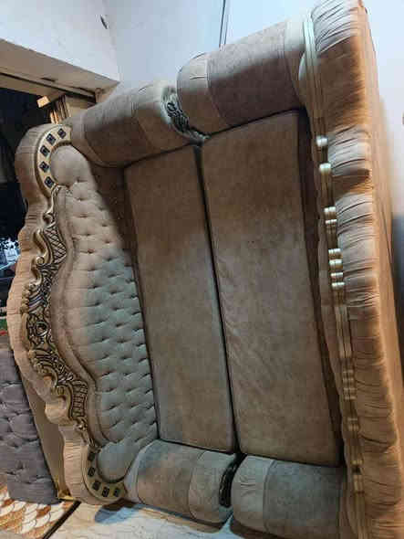 #معرض_حمودي_للاثاث
تخم ملكي كلش حلو وشي راقي
10نفر كلش نضيف كراسي4
قنفات 2🪑🪑🪑🪑🪑
لايوجد لدي مكان خزززن بيع سريع
#350_الف فقط ملكي👍👍👍
#معرض_حمودي_للاثاث 
 العنوان...... تكريت
 الزهور  خلف قاعه الشهيد ليث مقابل معهد الفنون الجميلة 
معرض حمودي
*********** اتصال او وتساب
*********** اتصال واتساب
