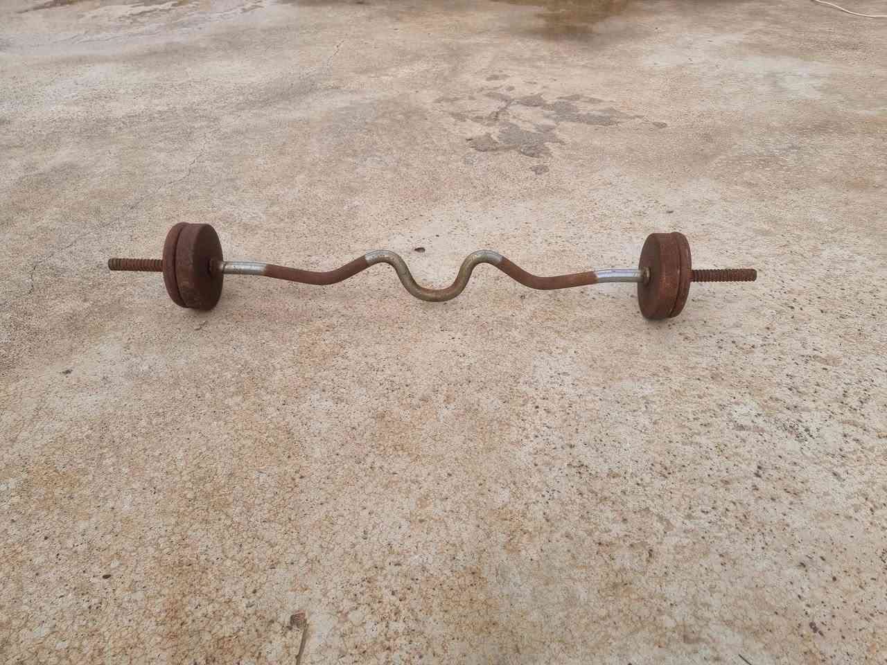 اثقال للبيع
شفت عدل مع شفت Z مع دنبلوصات 
السعر 90 وبيهن مجال


**إذا كنت صاحب هذا الإعلان وتريد حذفه لأي سبب، رجاءا أرسل رسالة إلى الدعم الفني**