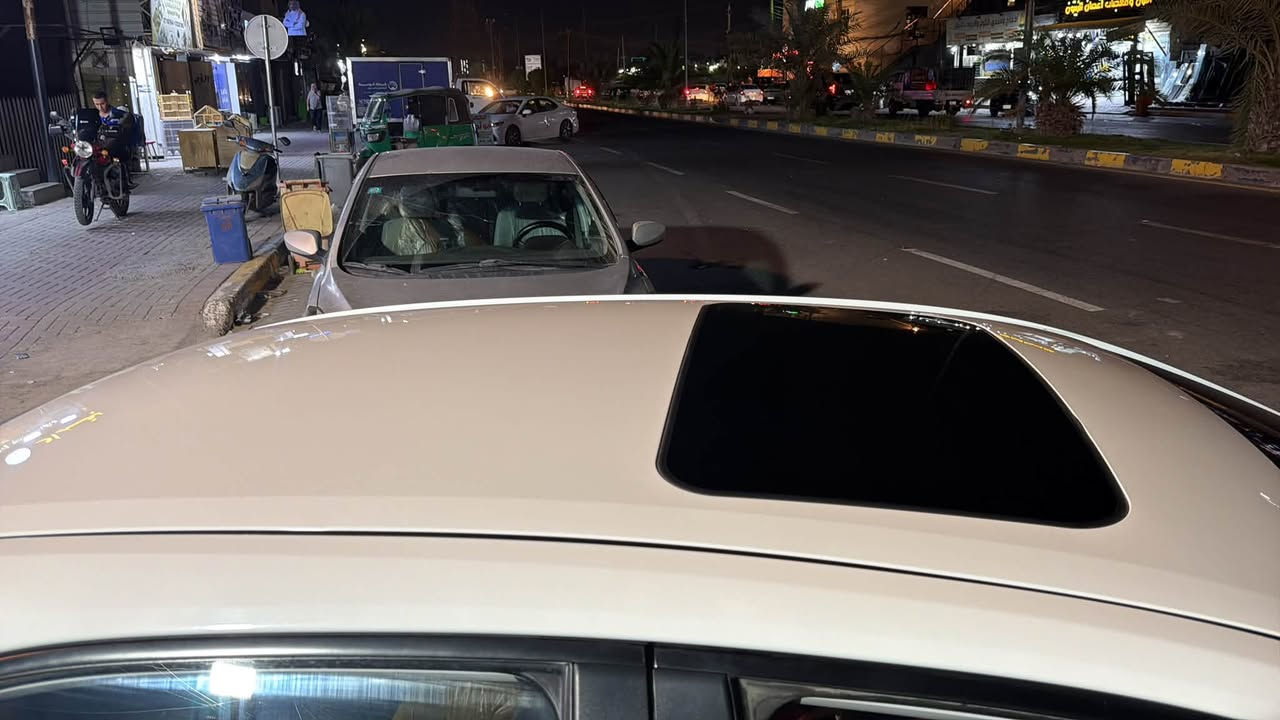 سلام عليكم كورله للبيع موديل24 ماشيه 100 ألف قطعتين تبريد كشن جلد بيه ملحضات بيه صبغ جوه الرقم السياره مكاني بغداد الغزاليه السعر 138 وبيه مجال قليل تليفون ***********@
