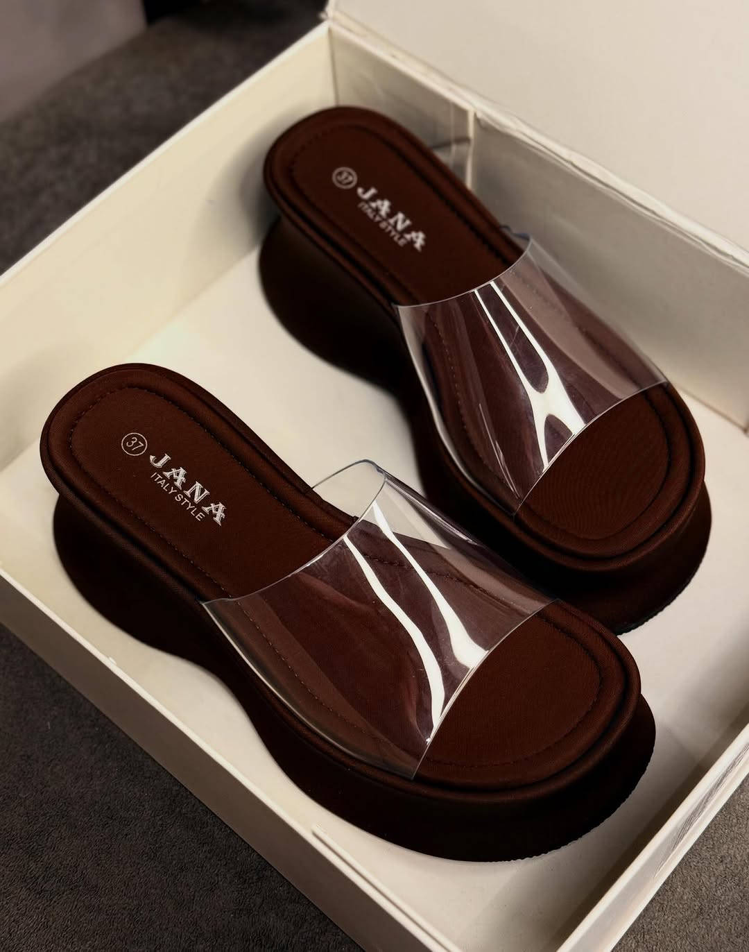 جديد NEW

كوالتي عالي جداً 

Size 36.37.38.39.40.40.41

شغل يدوي 
دبّان طبي 

كعب 5cm

اسود  بيجي  بني  ماروني

للحجز والاستفسار دايركت 

كوني هنا viola 
الثقه. الراحه. الجمال


**إذا كنت صاحب هذا الإعلان وتريد حذفه لأي سبب، رجاءا أرسل رسالة إلى الدعم الفني**