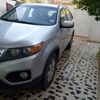 سورنتو 12 خليجي  محرك 4 دوش  7 راكب  السياره مكفوله  رقم بغداد  السعر ...