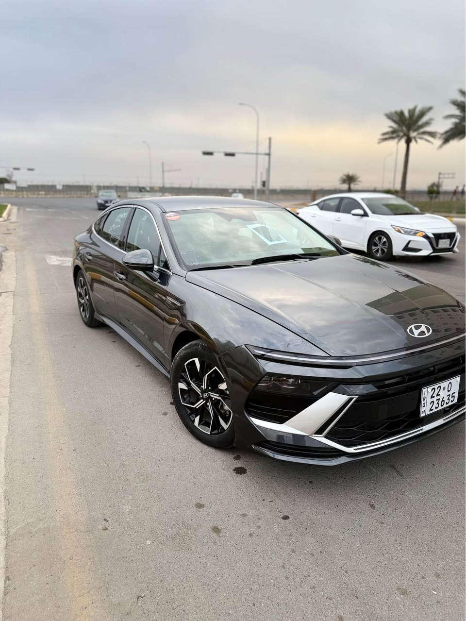 السلام عليكم 
من رخصة الادمن
سوناتا 2025 رقم أربيل الجديد 
لون رصاصي🩶🩶🩶
زيرو ماشية 20مايل
ملاحظه السيارة  صبغ شبر بل بنيد
بدون تبديل بدون ايرباك
صور الحادث بل منشور 
مواصفات  
شاشه متصله 
كامره دواره
تبريد لمس 
اوتو هولد  هندبريك بصمه 
ثلاثه انظمه قياده 
كشن كهرباء 
لد امامي وخلفي 
كشن تدفئه
بصمه ابواب وبصمه تشغيل 
تشغيل عن بعد 
مكينه 2500بانزين
كير تعليك 8نمر
تحديد مسار 
رادارات امامي وجانبي
بعد بيها مواصفات
ولسياره جديده بمعنى الكلمه مال جني
السياره دخول جديد
مكان السياره بغداد زيونه
السعر 198$$

للاتصال *********** ////0780666418 بغداد, العراق
