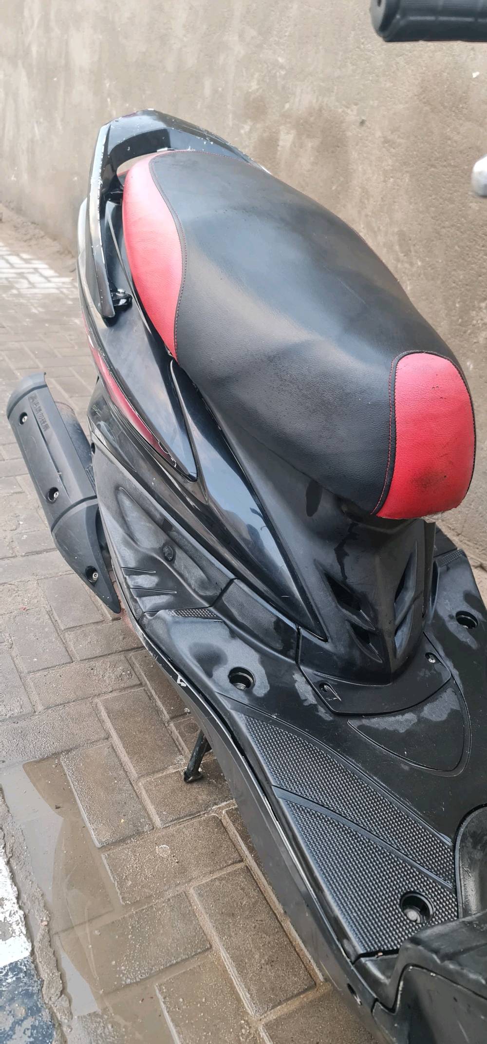 سكنس فحل يابني نضيف 
ختم واحد مامفتوحه 
نكره سلف هندر 
كهربيته كله شغال سعره 950 
*********** متواجد وتساب